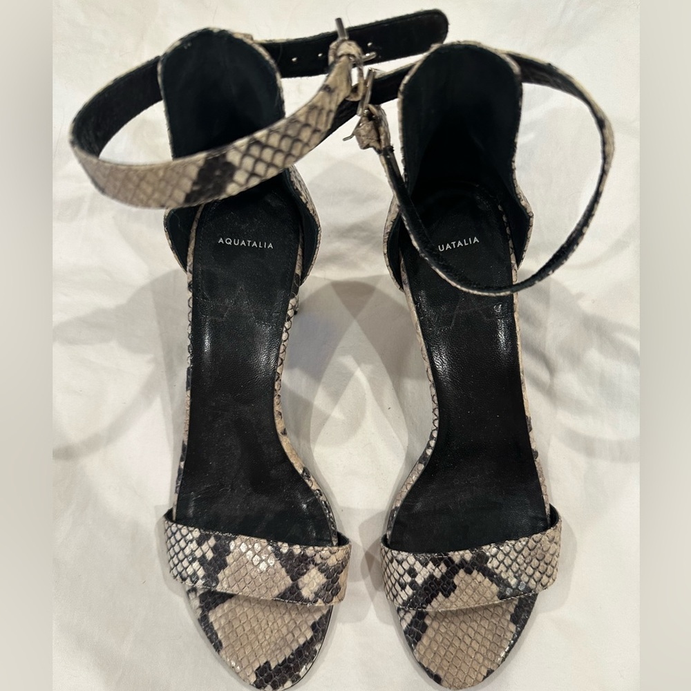 Aquatalia heels